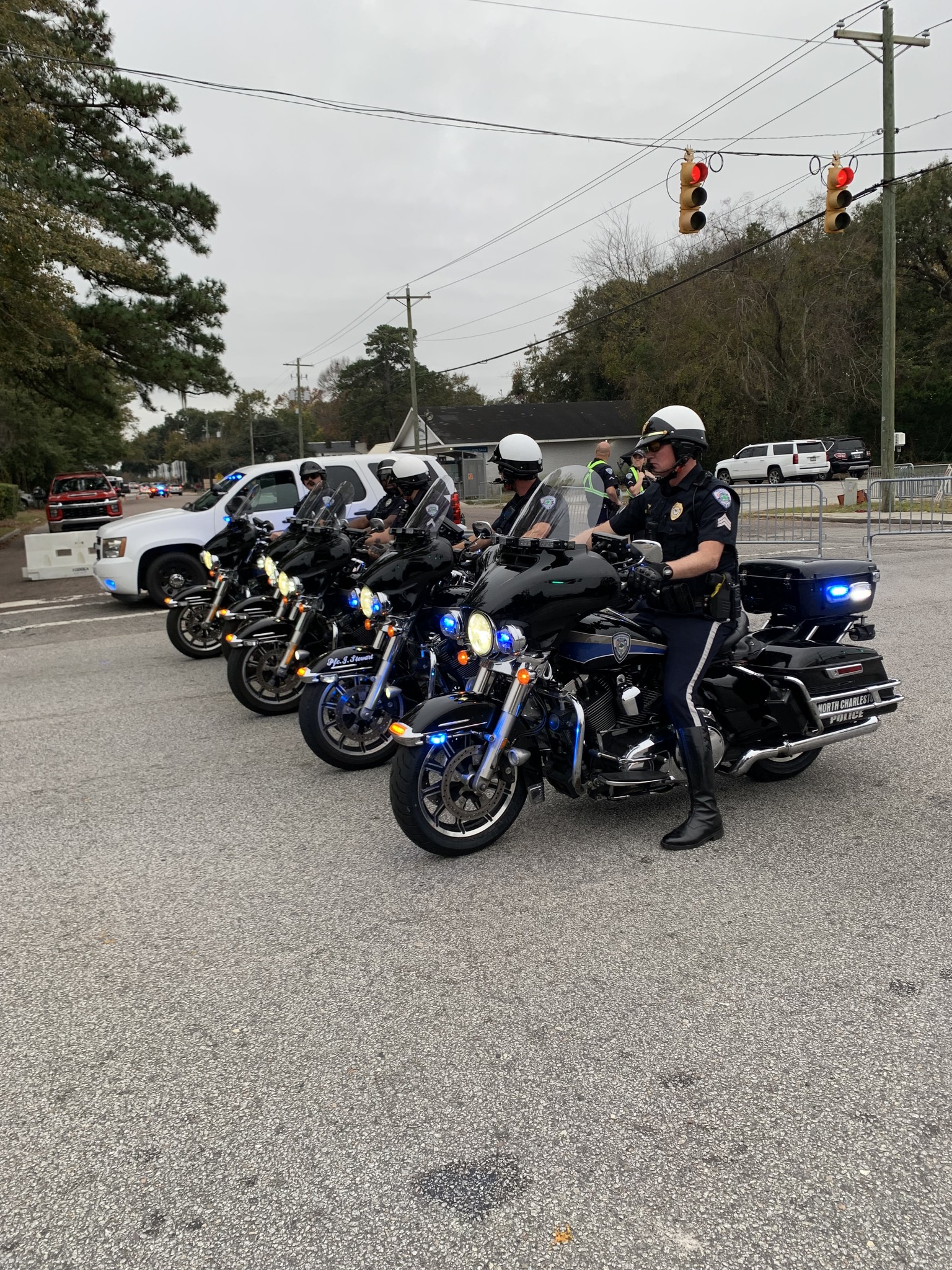 Officers participate in North Charleston Christmas parade City of